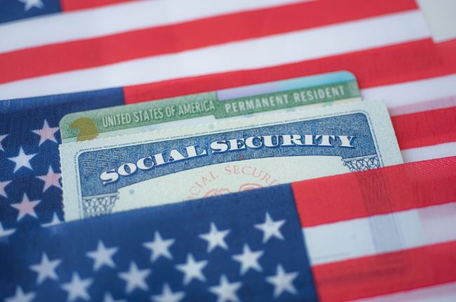 green-card-photo-size